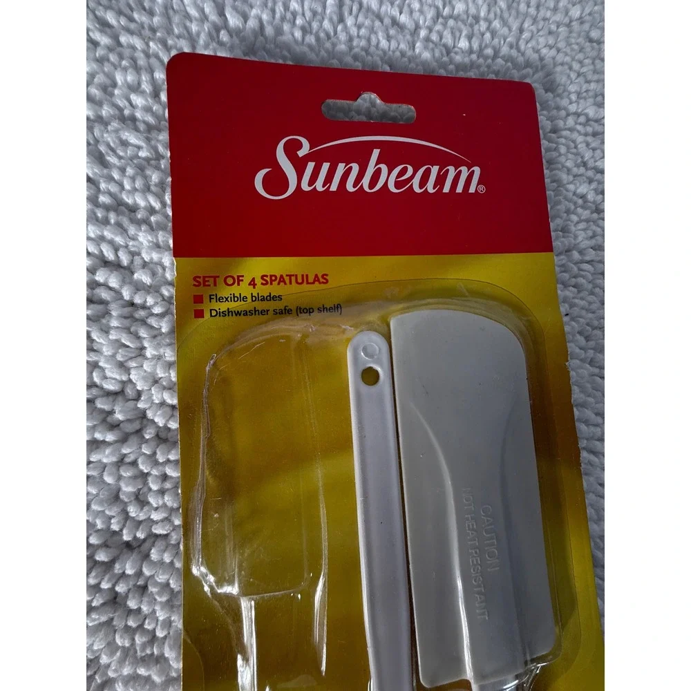 Sunbeam Set of 2 Spatulas Flexible Blades Dishwasher Safe New‎ in Pkg. Y2K